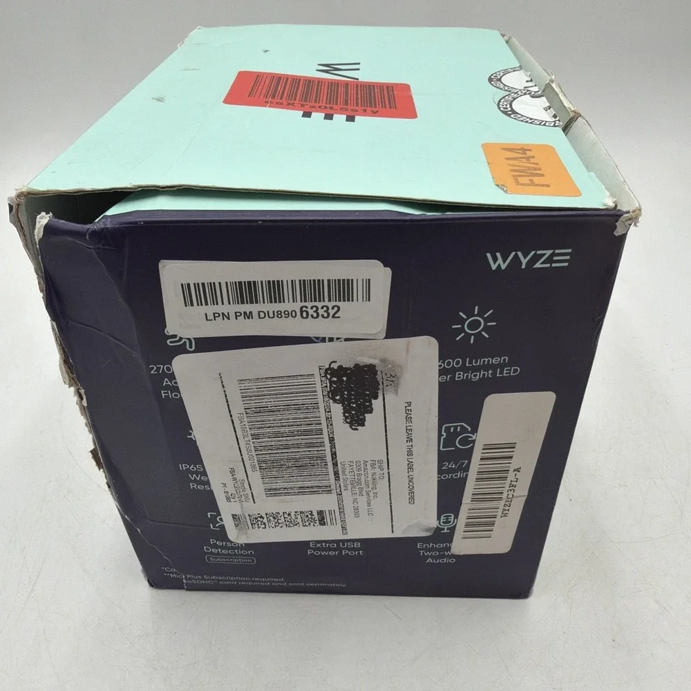 Wyze Cam Floodlight v3 1080p HD IP65 WiFi Smart Cam 2600 Lumen Motion-Activated